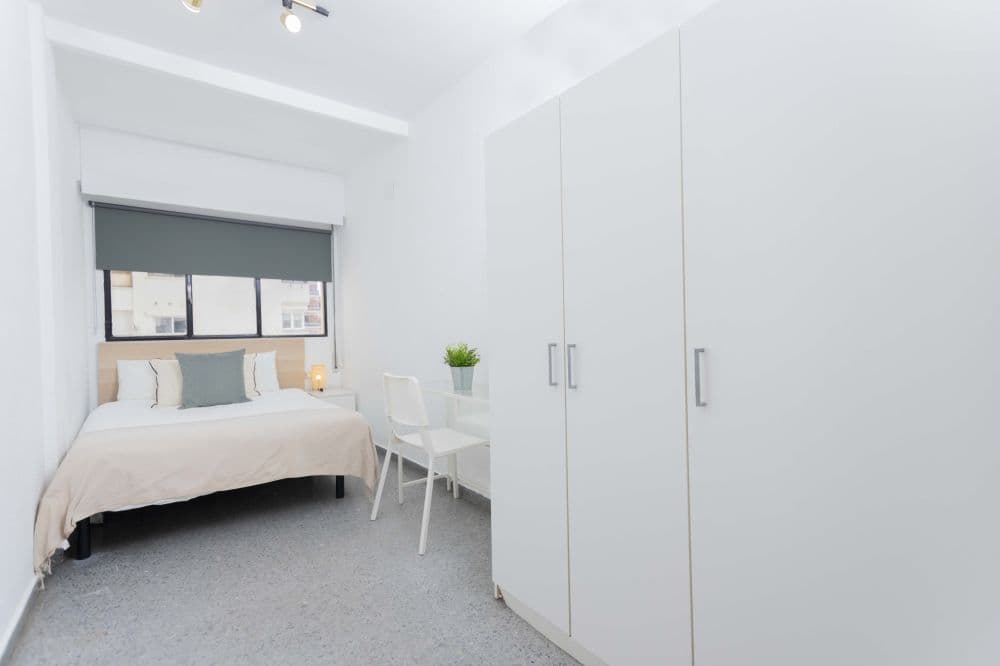 Private room in Valencia photo 2
