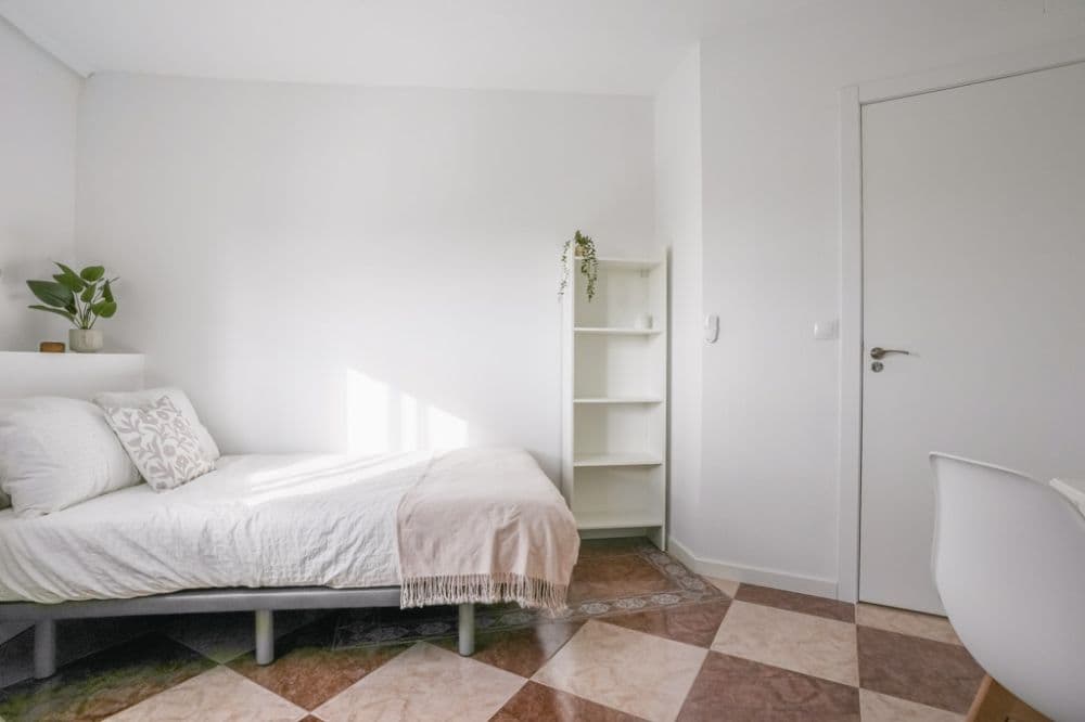 Private room in Madrid photo 4