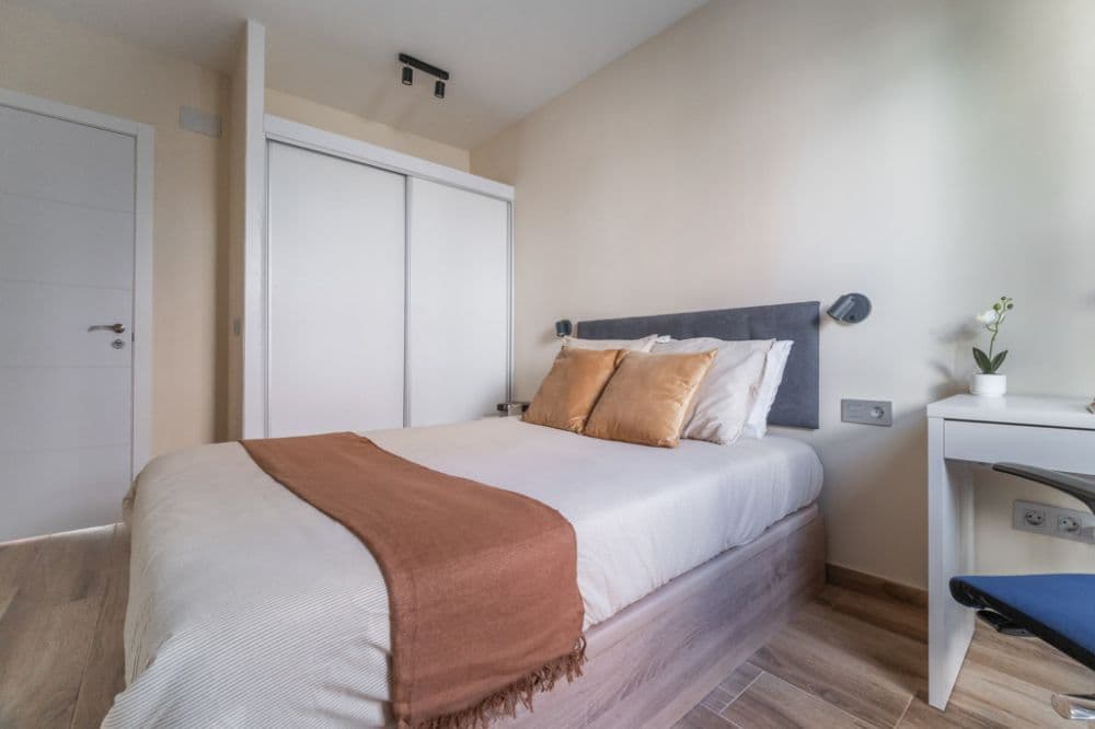 Private room in Madrid photo 4