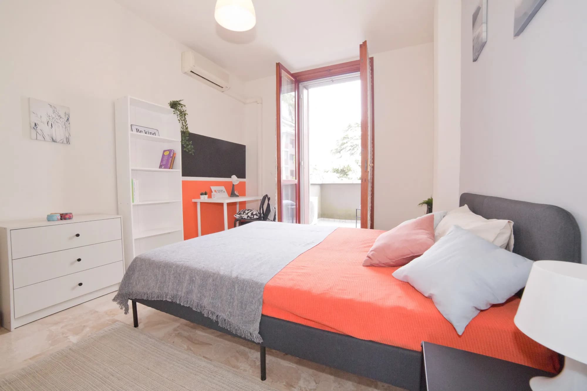 Habitación privada en Lecco photo 2
