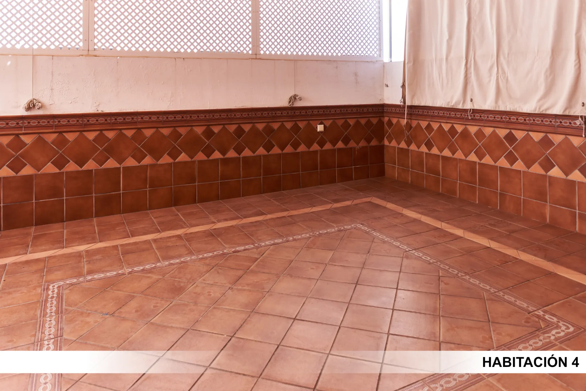 Private room in Seville photo 3