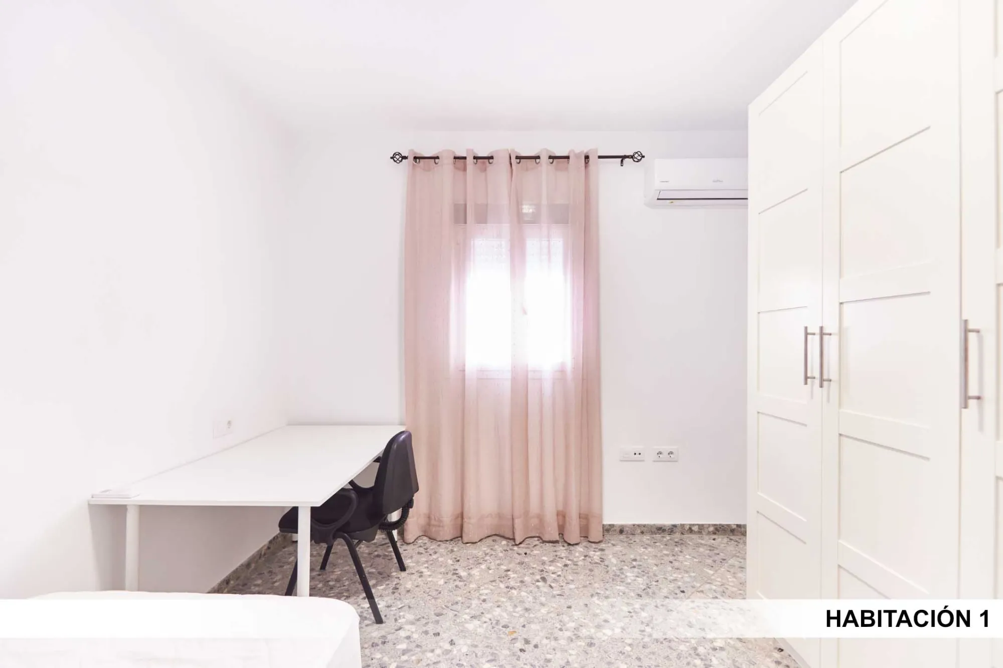Habitación privada en Seville photo 2