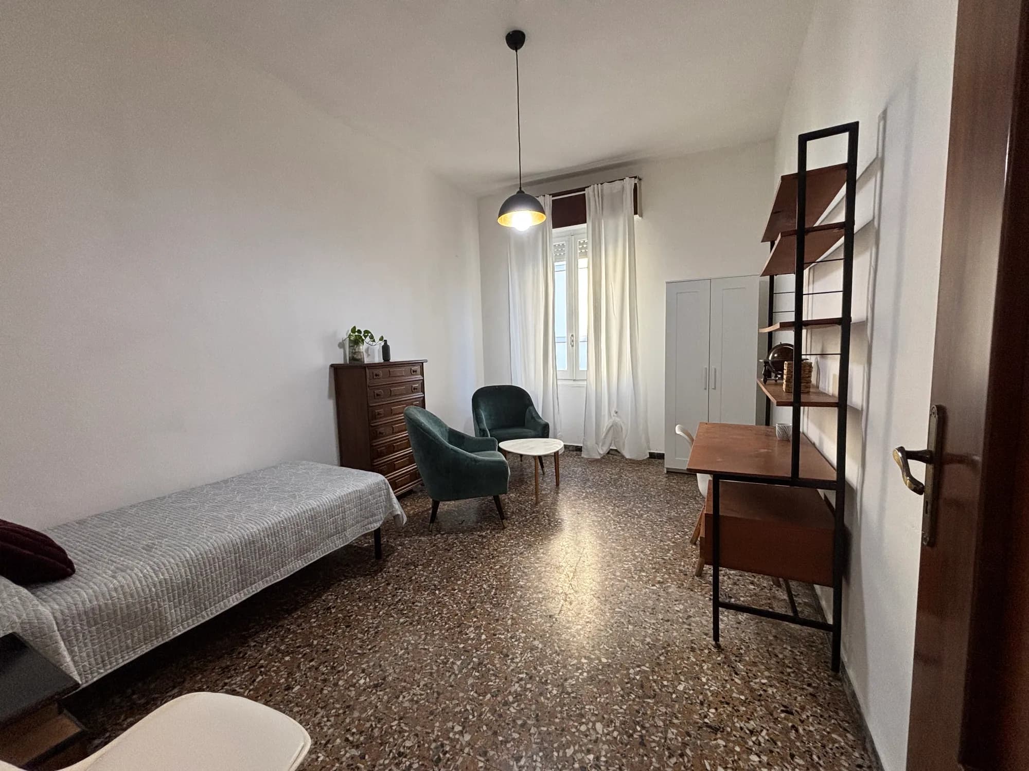 Room in Cagliari